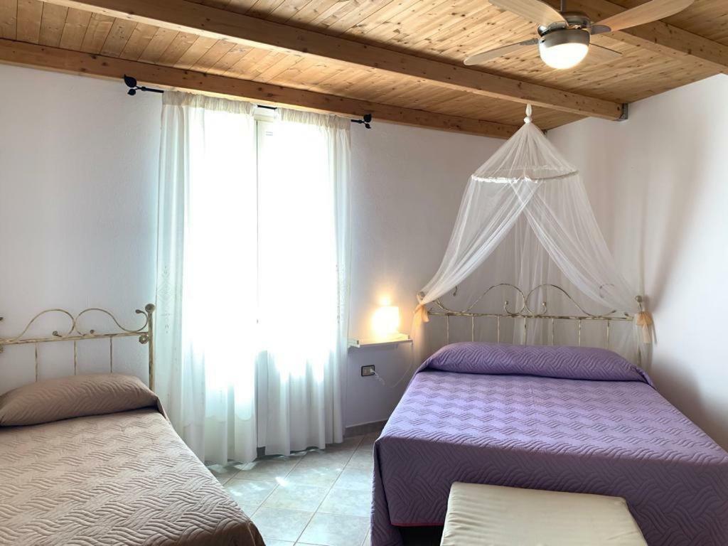 B&B S'Incontru Galtellì エクステリア 写真